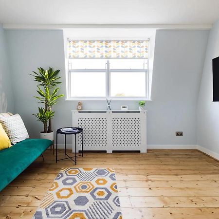 Luxurious 1-Bedroom Apartment In Kensington Londres Extérieur photo